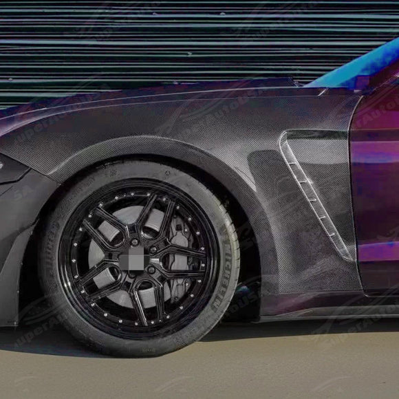 SuperAutoUSA real carbon fiber fender kit for Ford Mustang GT350 2018.
