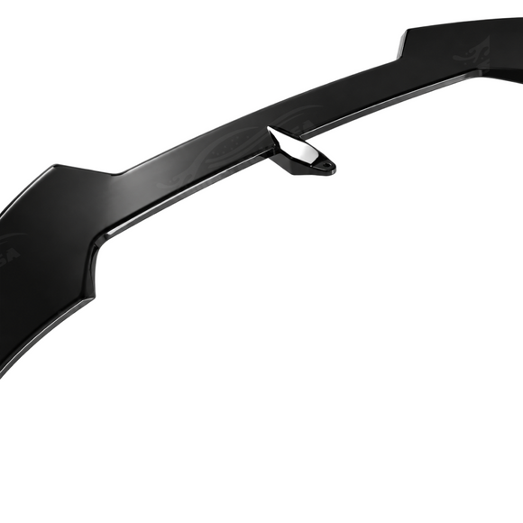 Track-focused stance of the SuperAutoUSA VTEN gloss black spoiler accenting an Alpine White 2026 BMW F74