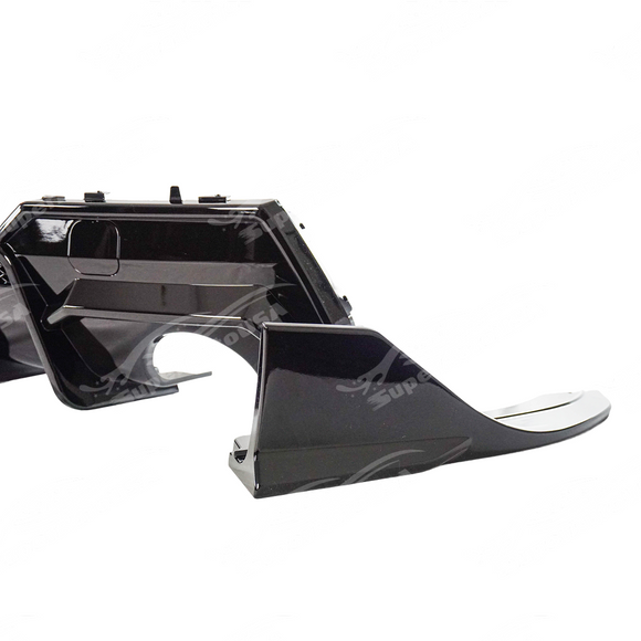 Uninstalled rear corner splitter as a separate piece