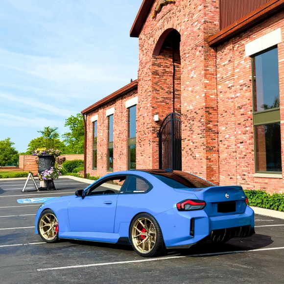 High-gloss carbon fiber CS style trunk cover for BMW G42 2 Series 2022-2025