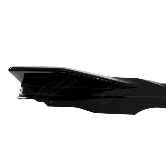 Detailed view of the precision-tapered edges on the 2024 BMW X1 side rocker panels