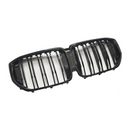 Side-angled view showing the deep 3D profile of the double slat design on the G05 LCI