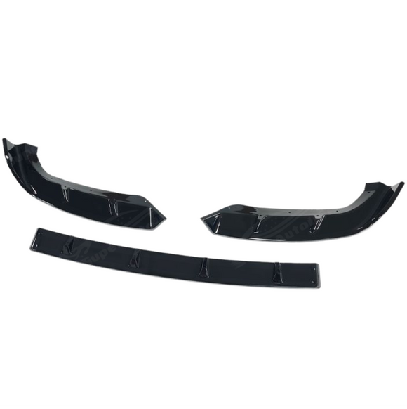 Precision SuperAutoUSA fitment along the avant-garde bumper lines of a 2024 BMW XM