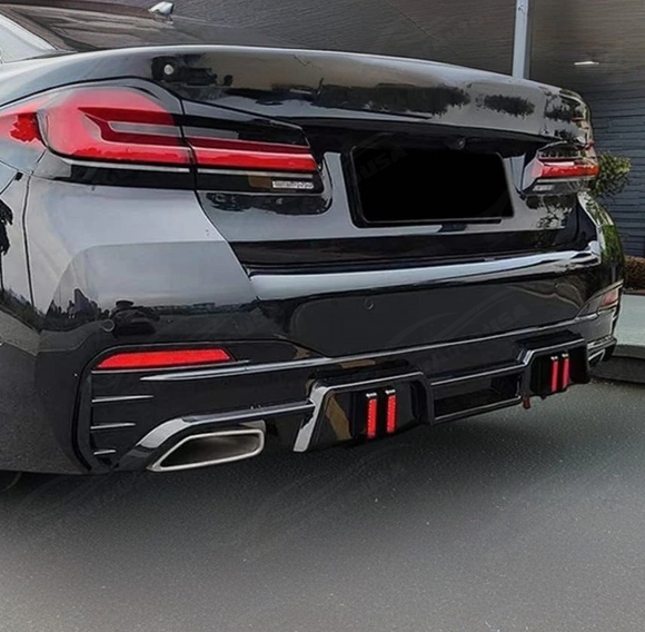 SuperAutoUSA high-performance LED rear bumper diffuser for 2020 BMW 530i G30.
