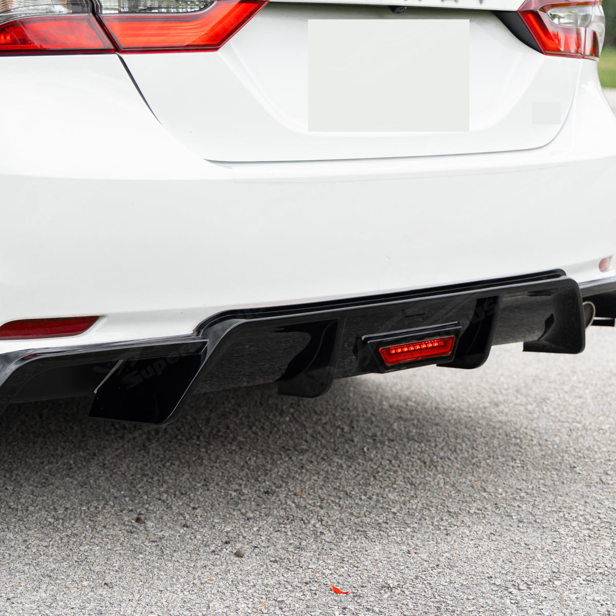 Led Rear Diffuser Lamp Fit 2018-2024 Toyota Camry LED Rear Diffuser & Corner Splitters ...
