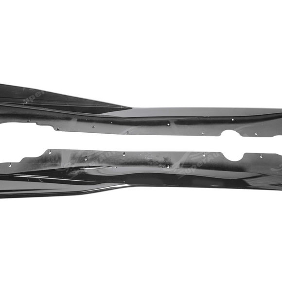 SuperAutoUSA high-performance gloss black full body kit for 2024 Corvette C8.
