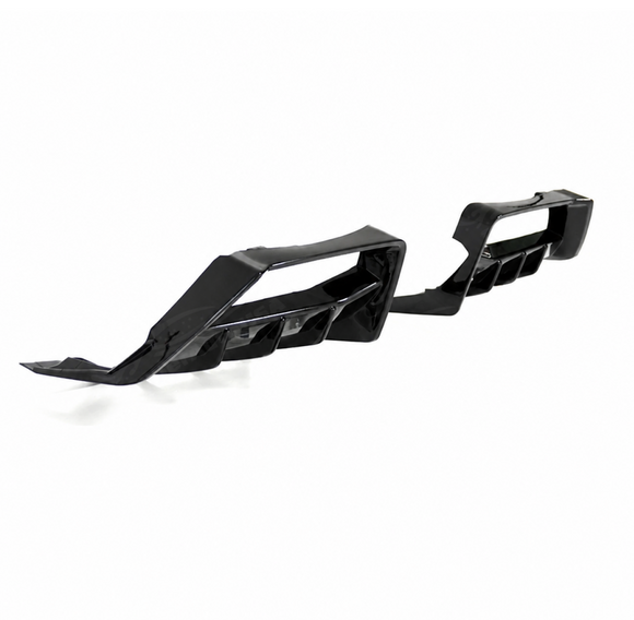 Direct rear view highlighting the aggressive lower valance profile and fin separation on the C8 rear bumper