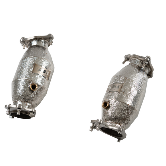 Detailed view of the high-quality TIG welds on the SRM T304 stainless steel cat pipes