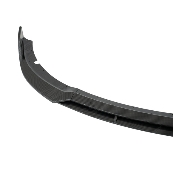 Close-up of the high-definition carbon fiber print weave on the Charger SRT 4-piece splitter