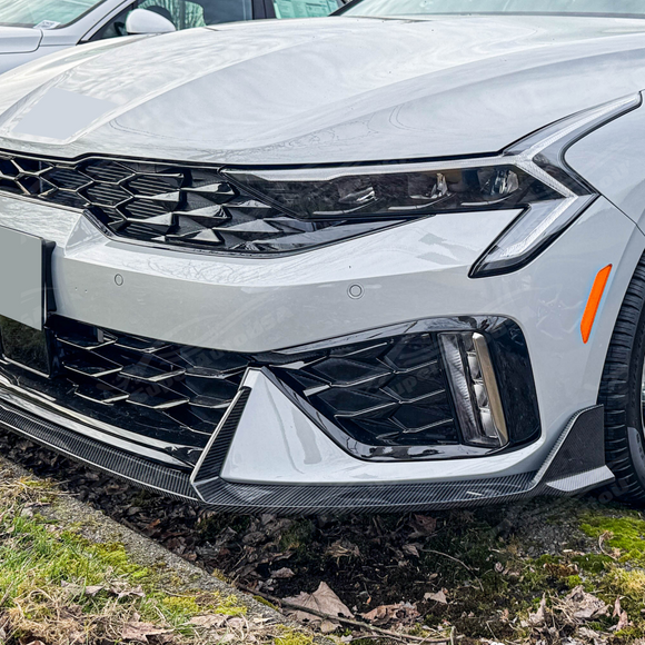 The SuperAutoUSA front splitter lip adding aggression to a 2025+ K5

