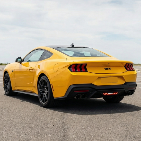 Direct rear view of the clear lens 3rd brake light in the "off" position