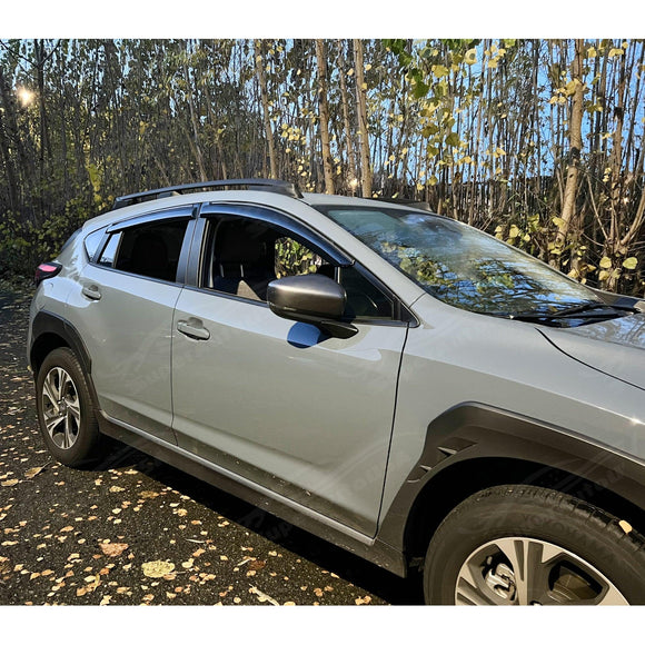 Se adapta a las viseras de ventana con molduras de fibra de carbono con cabina doble Toyota Tundra 2022-2024 