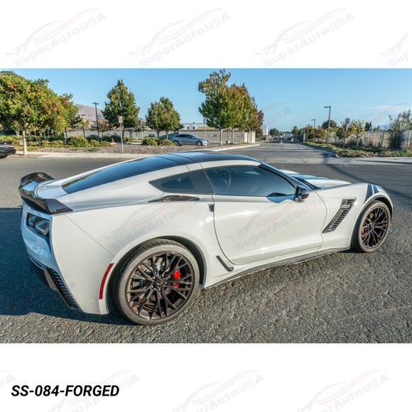 Se adapta a la extensión del panel basculante de faldones laterales estilo Z06 de Corvette C7 2014-19