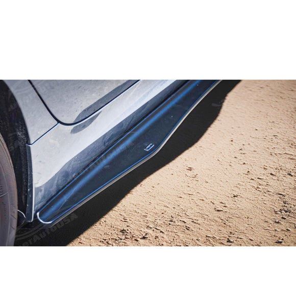 SuperAutoUSA gloss black side skirt extensions body kit for BMW 330i, 330i xDrive 2019-2025.
