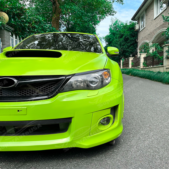 Highlighting the UV-resistant coating that prevents the eyelids from fading or cracking