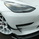 Three-quarter side angle showing the aggressive curvature and body line alignment along the front fog light bezel