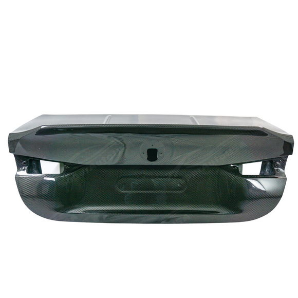 Carbon fiber trunk replacement for 2021 BMW G22 430i Coupe by SuperAutoUSA.
