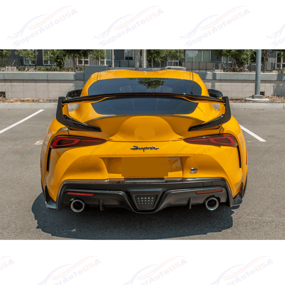 Se adapta al alerón trasero del maletero en color negro brillante Toyota GR Supra ST 2020 en adelante