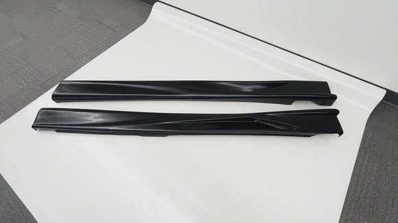 Video of Mitsubishi Lancer Evolution 2001 2002 2003 2004 2005 2006 2007 EVO 7 8 9  equipped with PU Primer black side skirts, highlighting the side Bottom Extension Lip for an aggressive aesthetic