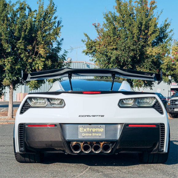 High-gloss carbon fiber tail light bezels for Corvette C7 2014-2019