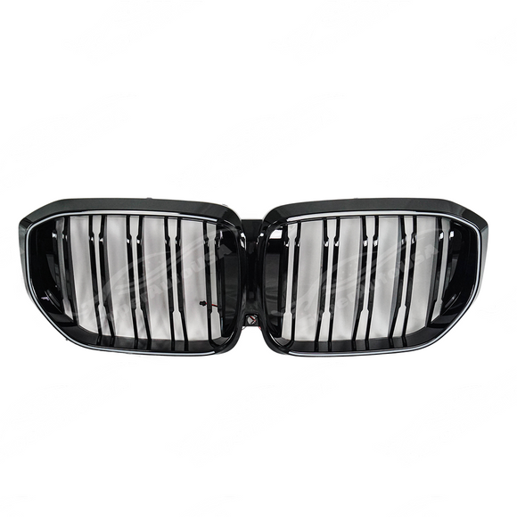 Full front view of a 2024 BMW X5 G05 with new LED grilles insert